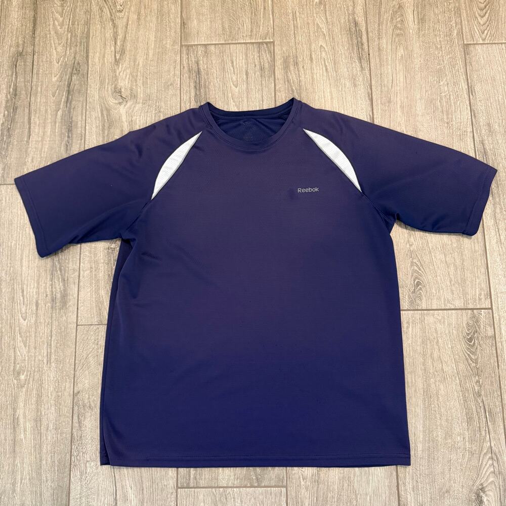Reebok Loose Fit Dark Blue Shirt – Medium to Large, Stretch Dri-Fit Athletic Tee